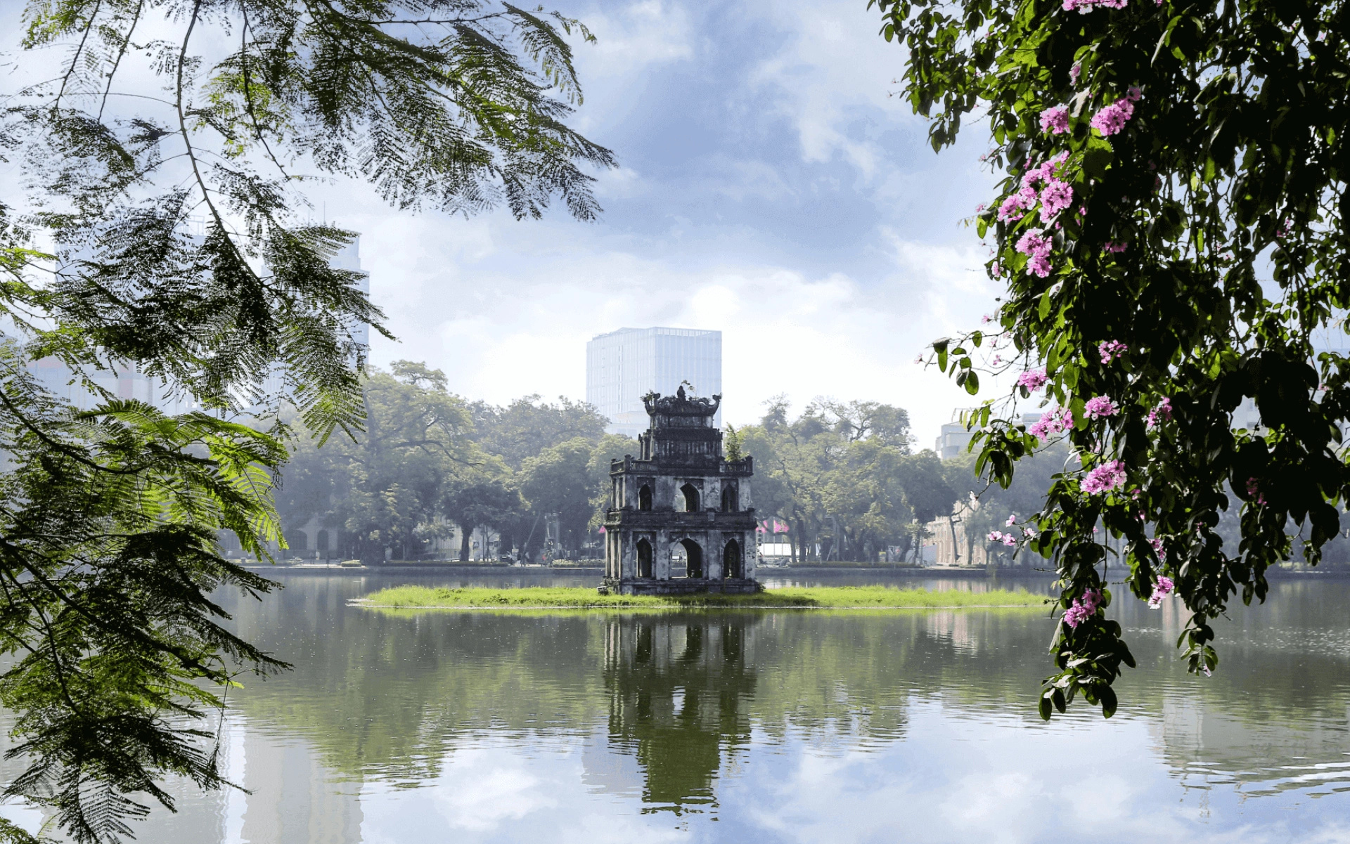 Vé máy bay đi Hà Nội | Vietjet Air