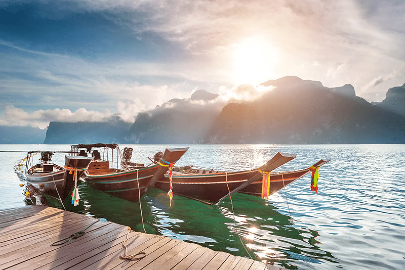 Vé máy bay đi Surat Thani