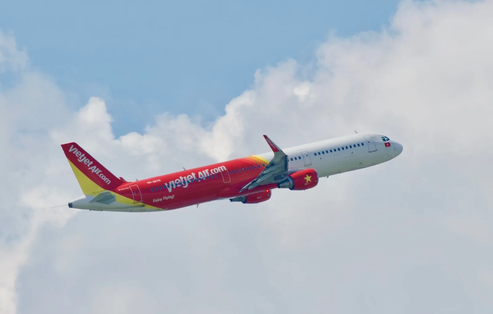 Летите навстречу своей мечте с vietjet - золотые 3 дня распродажи 20% на классы Deluxe, Skyboss, Business (7-9 июля 2026 г.)
