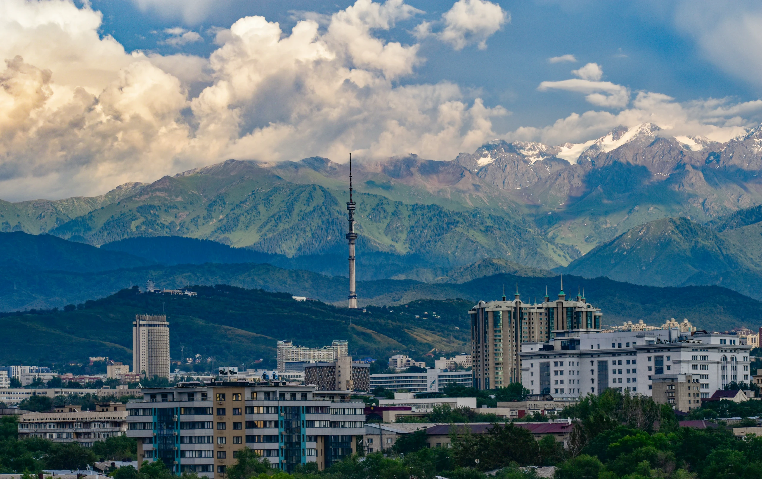 Hà Nội (HAN) đến Almaty (ALA)