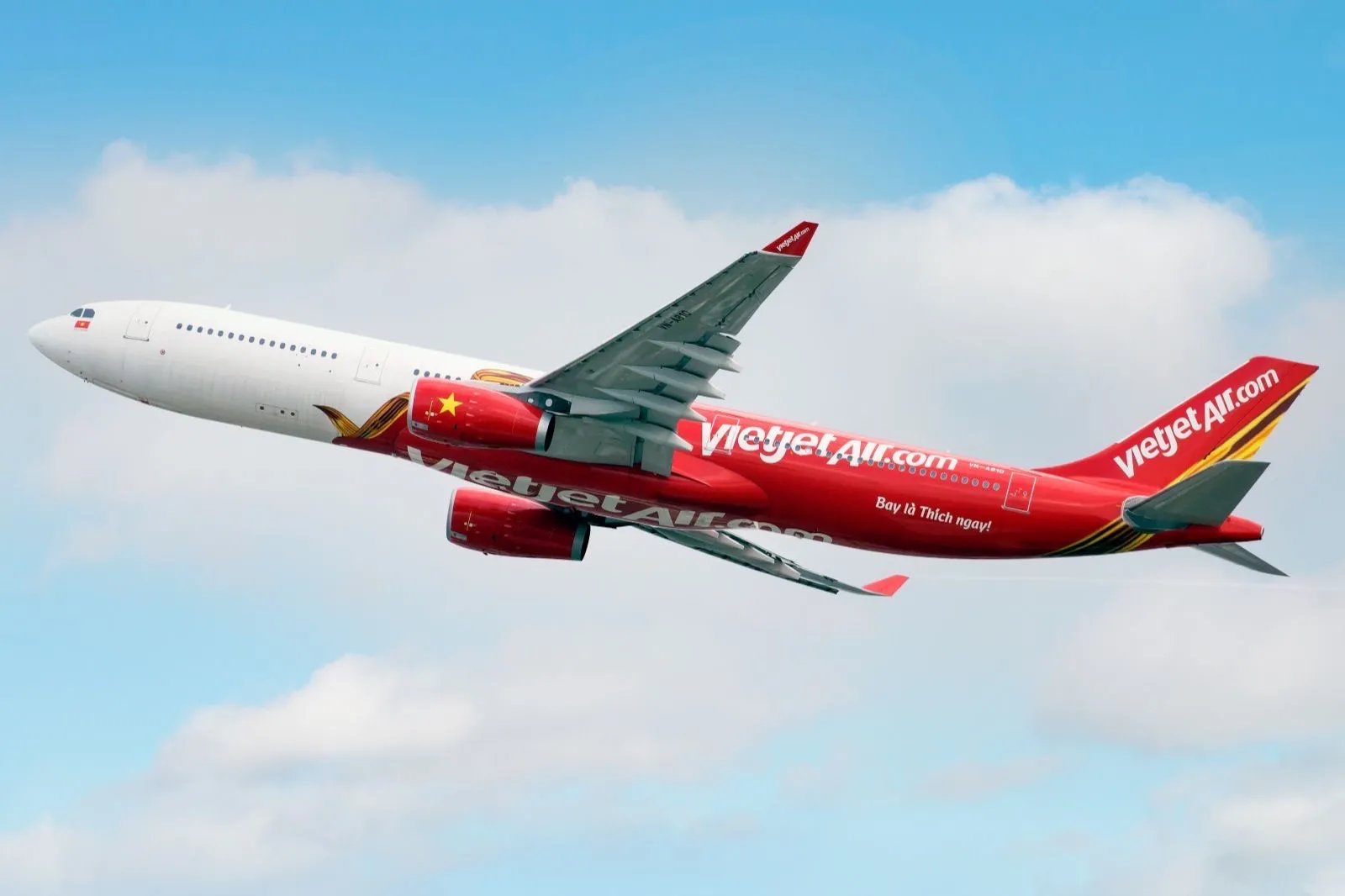 Vietnam is Calling Let's Vietjet! Eco fare all in one-way is from just USD 90